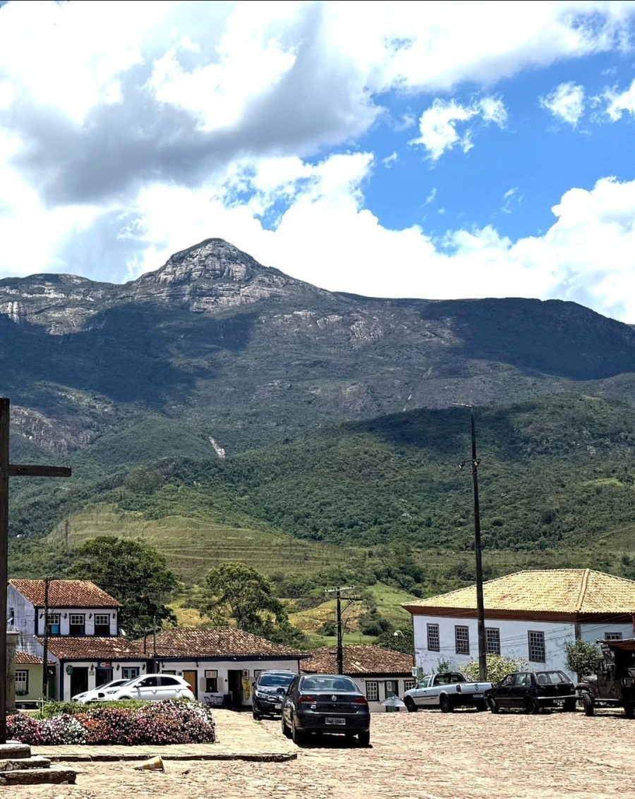 Catas Altas se Prepara para a XXV Festa do Vinho: Tradição, Música e Sabor aos Pés da Serra do Caraça