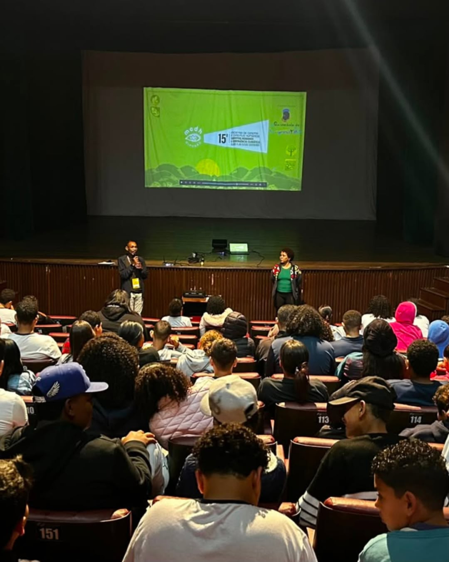 Cinema, Educação e Direitos Humanos: Transformando Realidades através da Sétima Arte