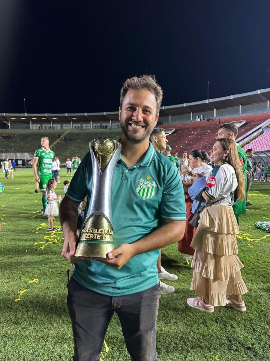 O Triunfo do Uberlândia na Série D: Gestão, Família e Inspiração para o Futebol Mineiro